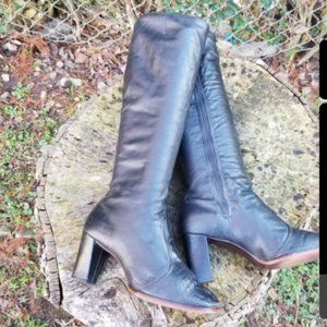 Cobbies 70's  black leather boots / size 8/ stacked heel